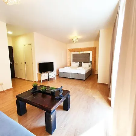 In Atlantic Apartamento Pomorie